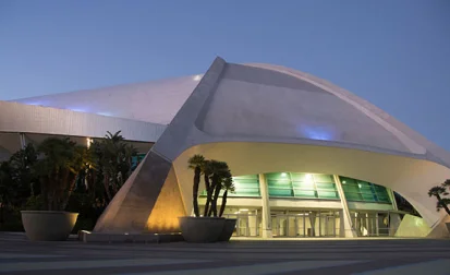 Anaheim Convention Center is the perfect venue for special events near Hotel 414