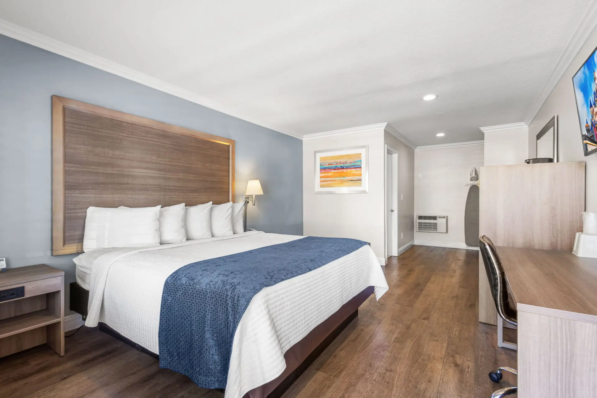 Hotel 414 Anaheim single king room